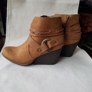 Ankle boots